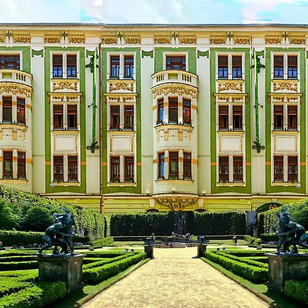 Szálloda Luxury Collection 5*